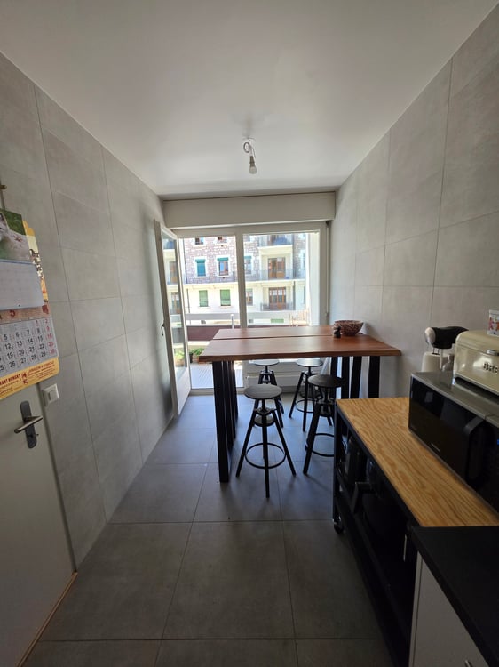 Spacieux appartement de 5 pièces avec balcons – Rue Daubin, Genève 1203 3