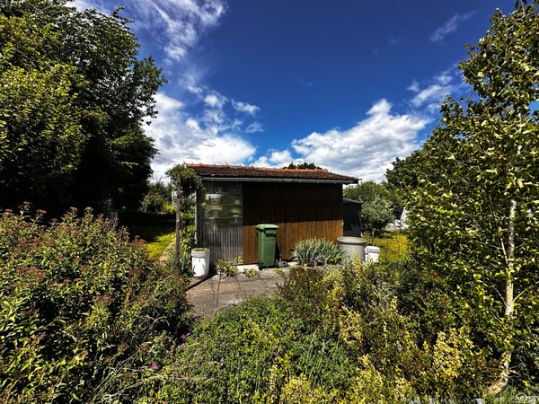 Mehrfamilienhaus mit Gewerbeanteil und Garten an ruhiger Lage in Wädenswil 7