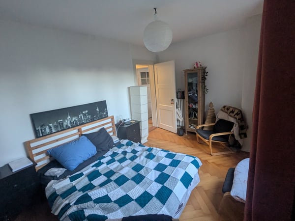 Charmant appartement de 4.5 pièces avec balcon à Neuchâtel 2