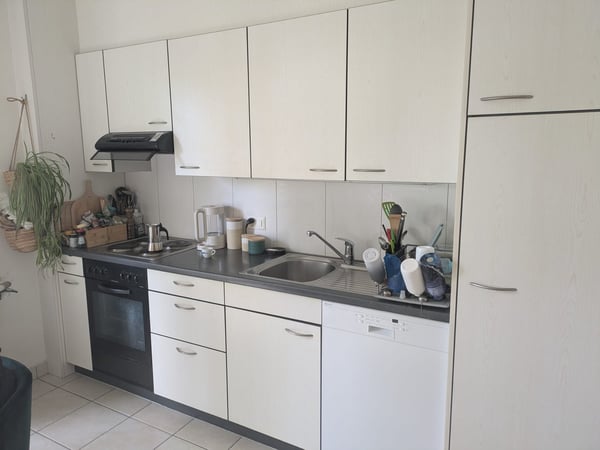 Charmant appartement de 2,5 pièces avec balcon à Fribourg 5