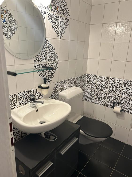 Gemütliches 1.5-Zimmer-Studio mit Gartensitzplatz in Ins 4