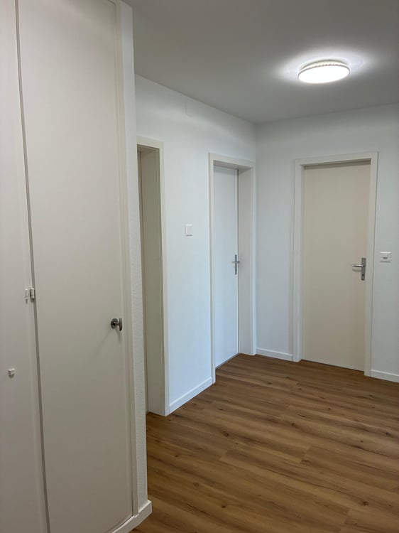 Charmante 3.5-Zimmer-Wohnung mit Balkon in ruhiger Lage in Baar zur Untermiete 3