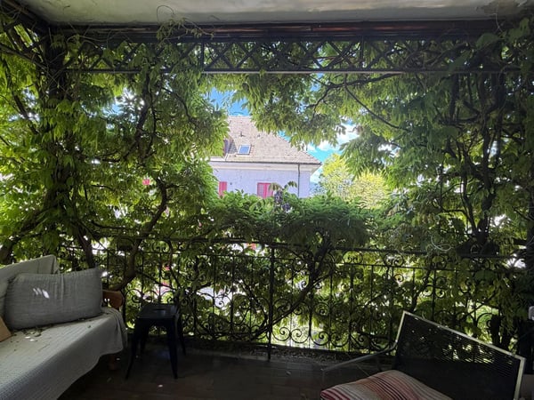 Charmante 4.5-Zimmer-Wohnung mit Balkon an der Turnerstrasse, Zürich 2