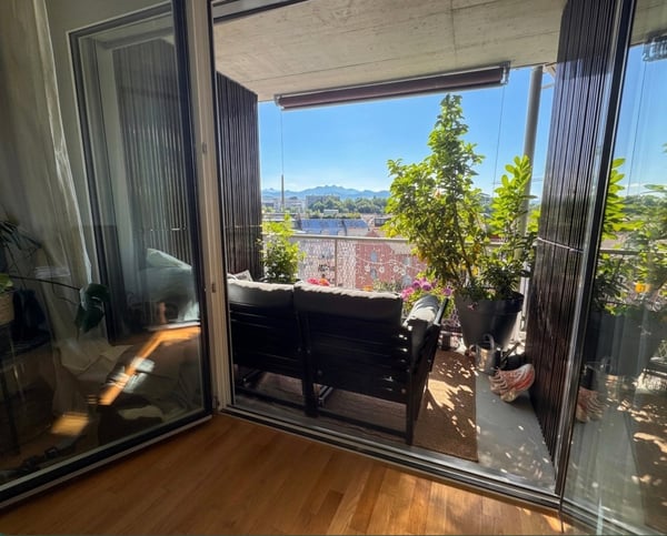 Urbane Oase in Zürich-Binz: Moderne 4.5-Zi-Neubauwohnung mit zwei Balkonen 1