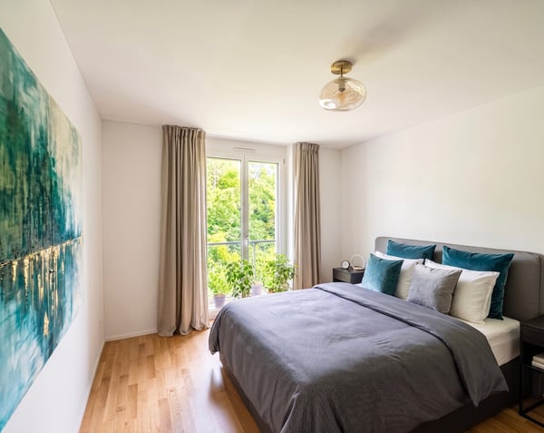 Urbane Oase in Zürich-Binz: Moderne 4.5-Zi-Neubauwohnung mit zwei Balkonen 3
