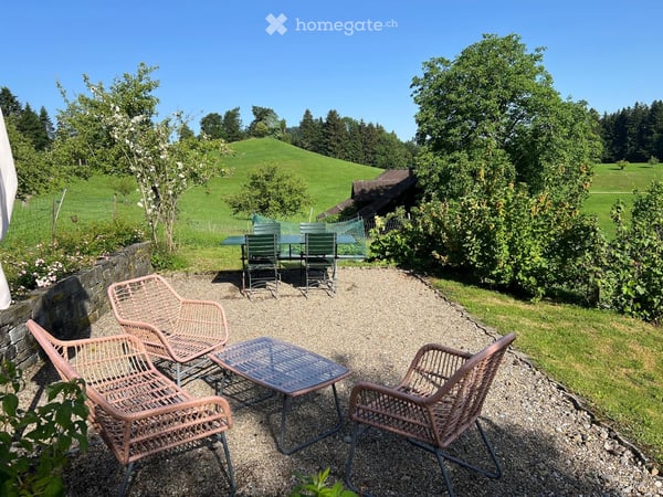 Mitten in der Natur allein gelegenes 6-Zimmer-Doppeleinfamilienhaus in Bauma 11