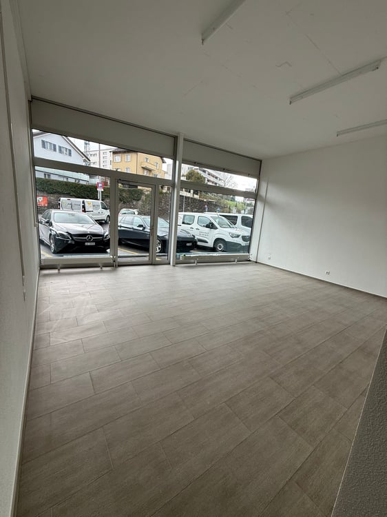 Moderne Geschäftsfläche in Emmenbrücke zu vermieten 4