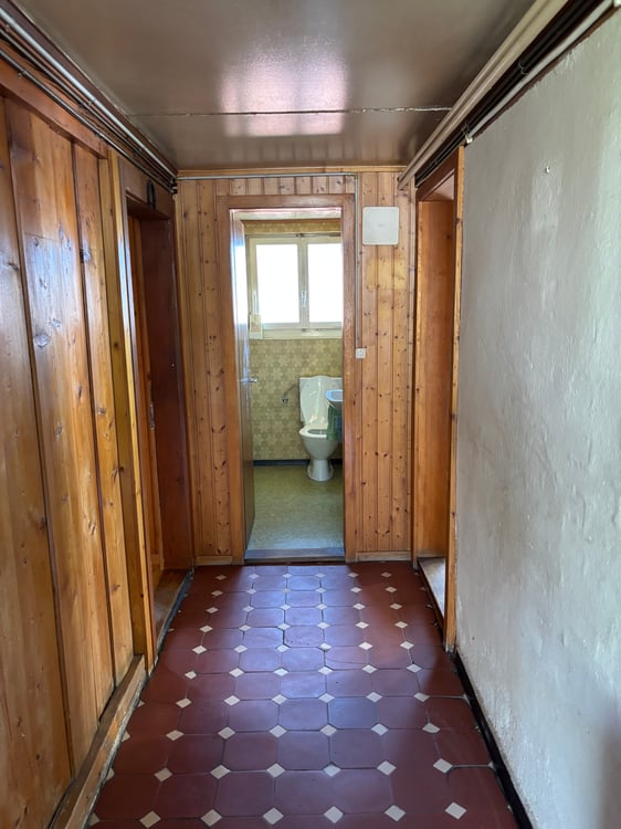 Aelteres Einfamilienhaus mit Sanierungs-/Modernisierungspotential 10