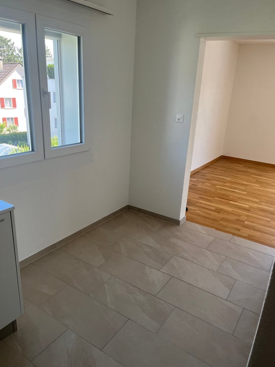 Moderne 1.5-Zimmer-Wohnung mit Balkon in Bassersdorf - ab sofort verfügbar 4