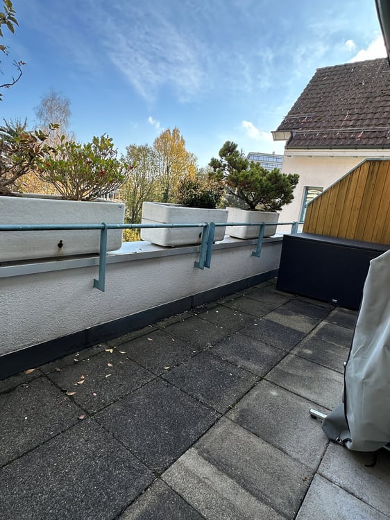 Moderne 2.5 Zimmer Wohnung mit zwei Balkonen an zentraler und ruhiger Lage in Zürich-Wiedikon 6