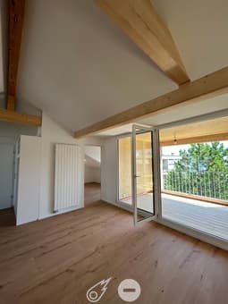 Charmante 4.5-Zimmer-Dachwohnung mit Balkon in Biel/Bienne 4