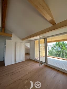 Charmante 2.5-Zimmer-Dachwohnung mit Balkon in Biel/Bienne 4
