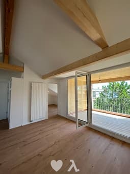 Charmante 2.5-Zimmer-Dachwohnung mit Balkon in Biel/Bienne 4