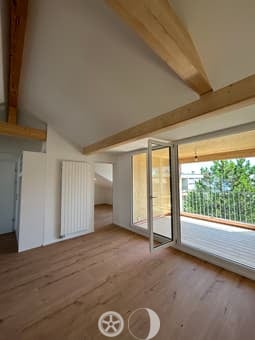 Charmante 2.5-Zimmer-Dachwohnung mit Balkon in Biel/Bienne 4