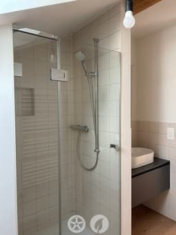 Charmante 2.5-Zimmer-Dachwohnung mit Balkon in Biel/Bienne 7