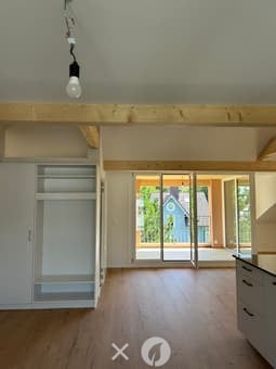 Charmante 2.5-Zimmer-Dachwohnung mit Balkon in Biel/Bienne 6
