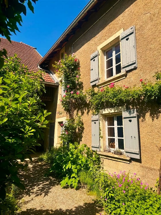 Maison de caractère au cœur de Villersexel – 8 pièces avec grand jardin 1