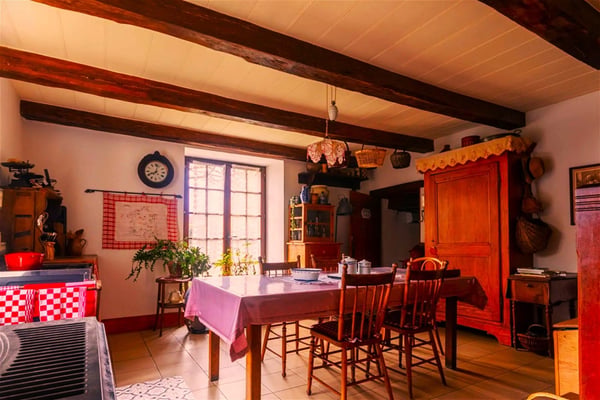 Maison de caractère au cœur de Villersexel – 8 pièces avec grand jardin 5