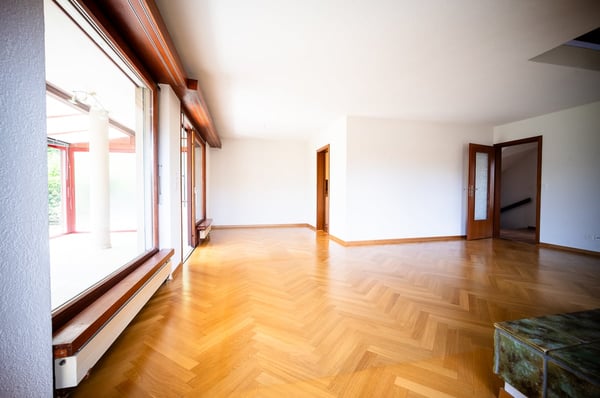 Familienfreundliches 5.5-Zimmer-Einfamilienhaus an ruhiger Lage in Brugg AG 2