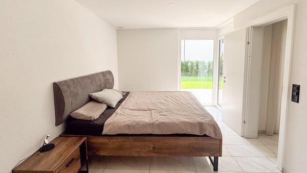 Moderne und grosszügige 3.5-Zimmer-Gartenwohnung mit 80 m² Aussenbereich 12