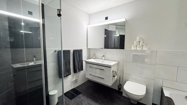 Moderne und grosszügige 3.5-Zimmer-Gartenwohnung mit 80 m² Aussenbereich 16