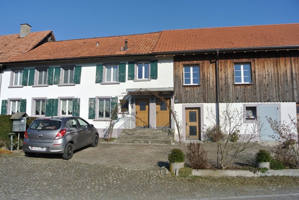 Charmante 5.5-Zimmer-Maisonette-Wohnung mit guter Nachbarschaft 1