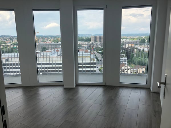Bright 3.5-Room Apartment in Dübendorf - JABEE TOWER – Available August 1 5