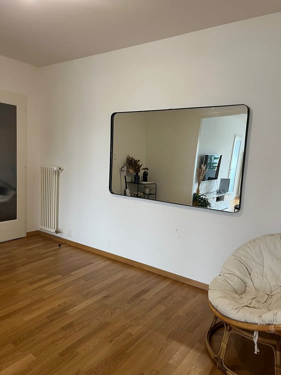 Magnifique appartement de 4 pièces rénové au 5ème étage avec vue 2