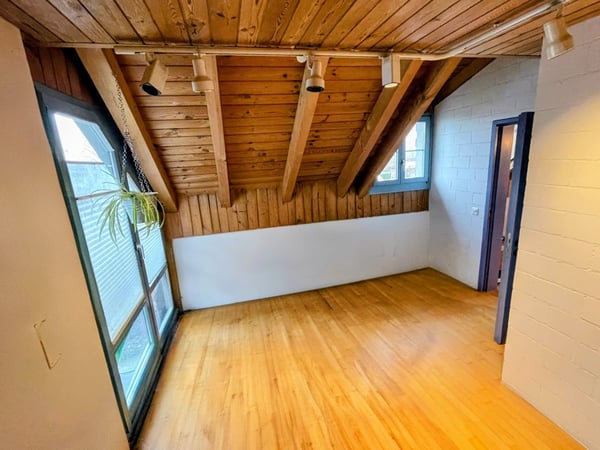 3½-Zimmer-Gewerberäumlichkeiten für Praxis oder Büro 4