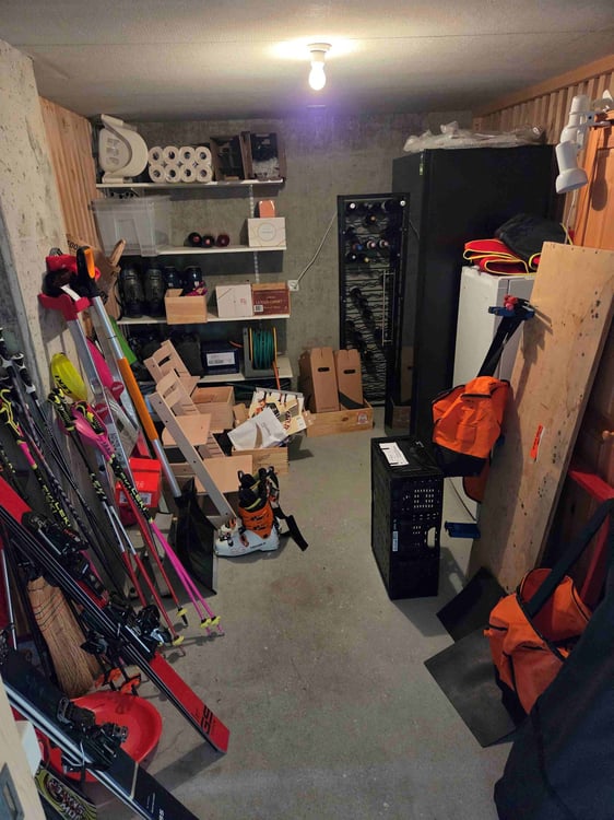 Ski in - Ski out: 3.5-Zimmer-Terrassenwohnung an bester Lage in Grächen 15