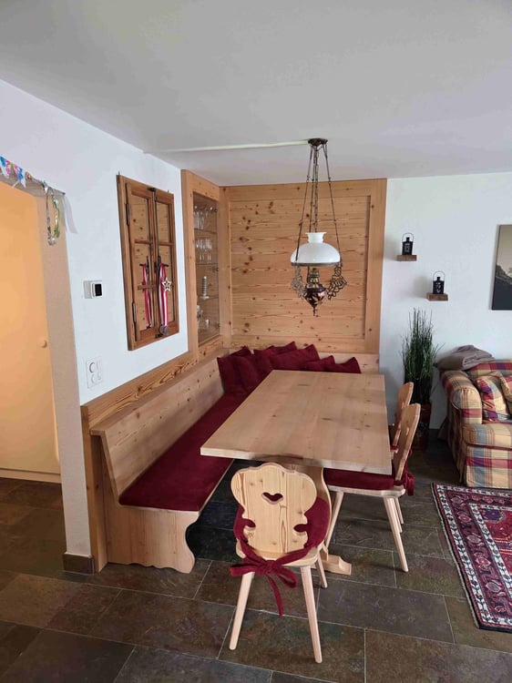 Ski in - Ski out: 3.5-Zimmer-Terrassenwohnung an bester Lage in Grächen 6