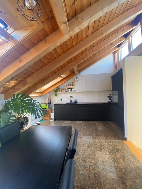Helle 4.5-Zimmer-Maisonette-Wohnung mit Terrasse in Zofingen 3