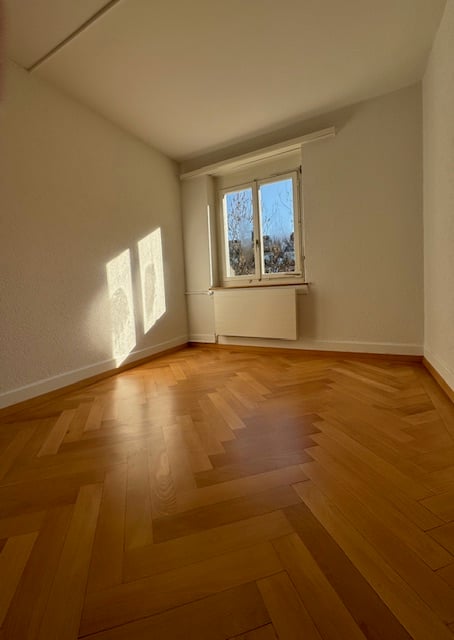 Charmante, sonnige 3-Zimmer-Wohnung mit Balkon nähe Kreuzplatz – Wohnen mit Stil 10