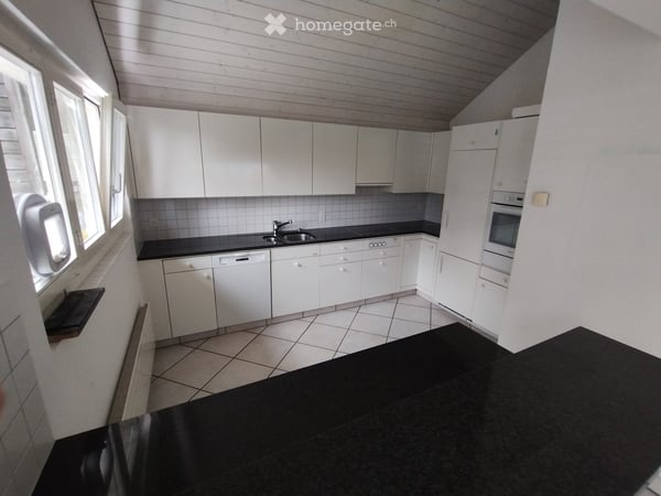 Grosszügige 4.5-Zimmer-Maisonette-Wohnung in Binz 3