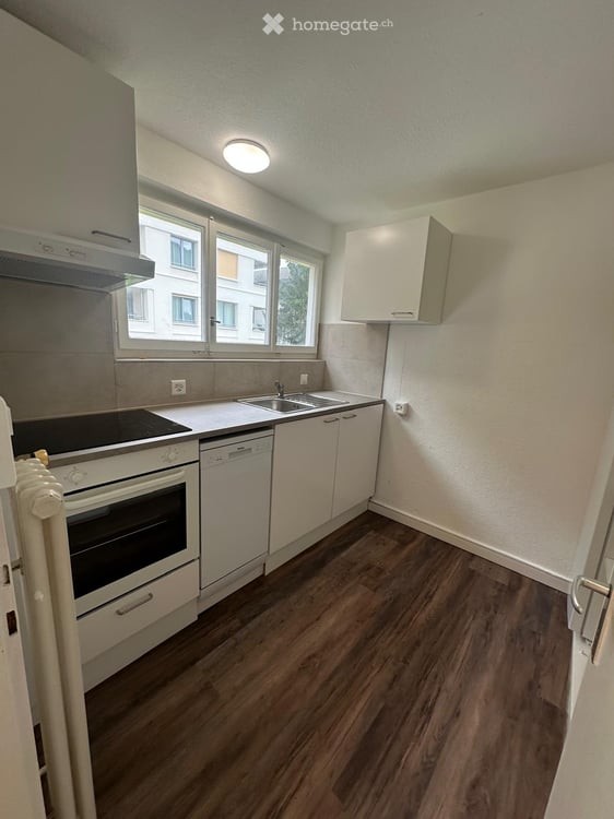 Gemütliche 3.5-Zimmer-Wohnung mit Balkon in Neuenhof 7