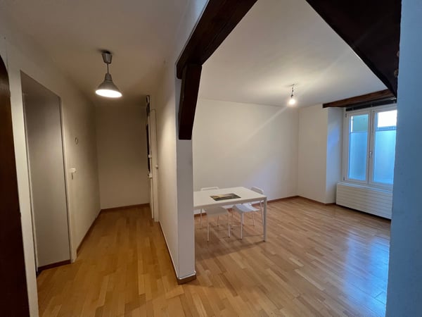 Appartement 3 pièces avec balcon et belle vue à Neuchâtel 3