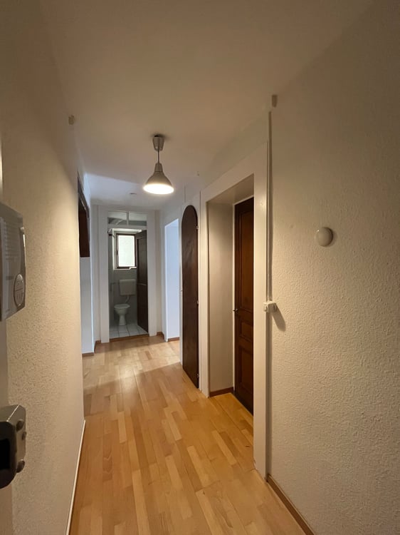 Appartement 3 pièces avec balcon et belle vue à Neuchâtel 2