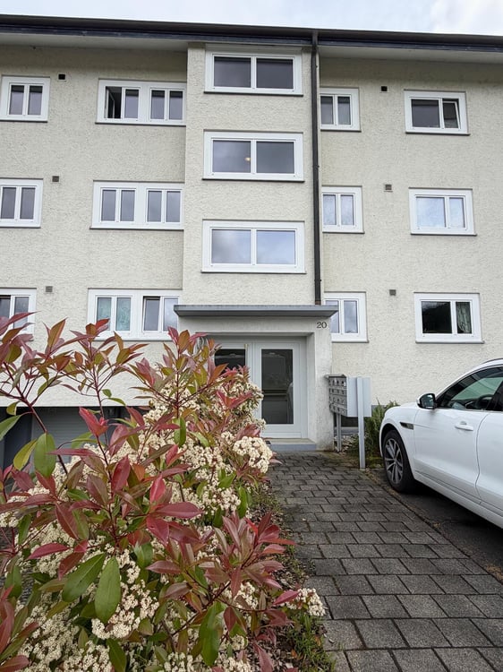 Renovierte 2-Zimmer-Wohnung mit Balkon – Ruhige Lage! 1