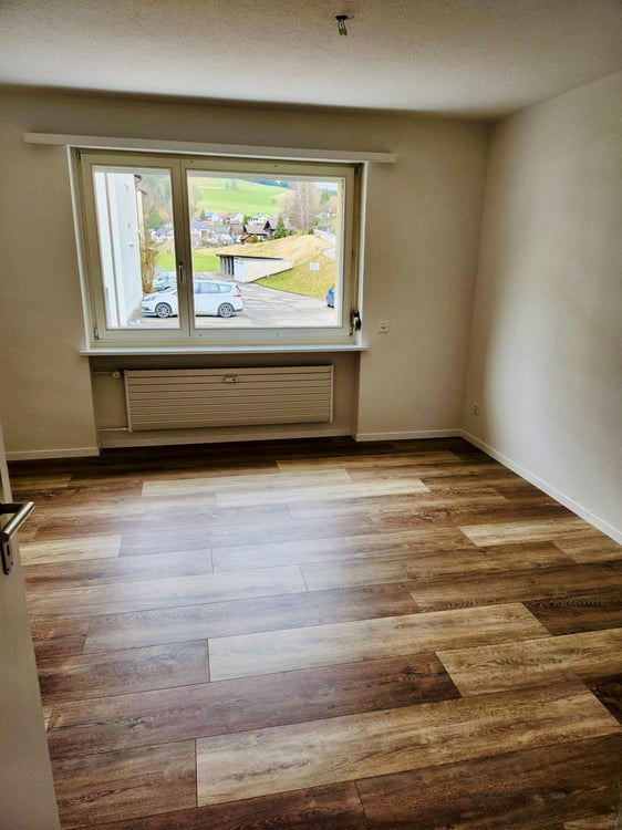 Helle 3.5-Zimmer-Wohnung im Erdgeschoss in Dussnang – sofort verfügbar! 2
