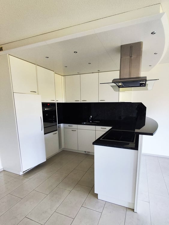 Schöne 2-Zimmerwohnung mit Seesicht in Weggis 7
