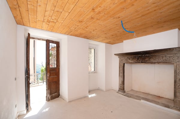 Casa storica ristrutturata nel cuore di Treggia 2