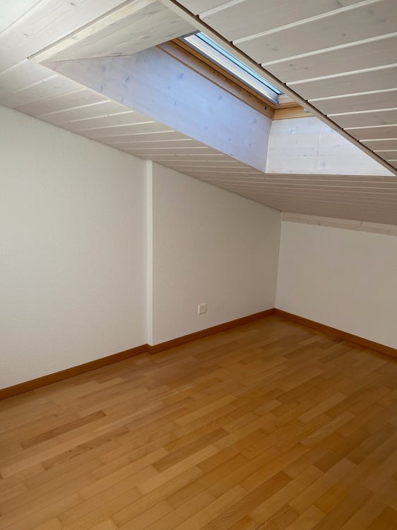 Charmante 3-Zimmer-Maisonette-Wohnung in Samstagern 14
