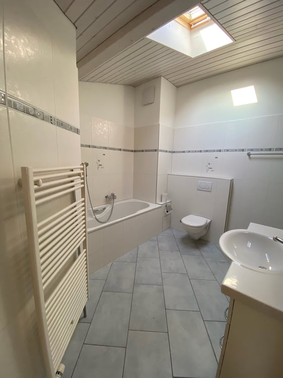 Charmante 3-Zimmer-Maisonette-Wohnung in Samstagern 16