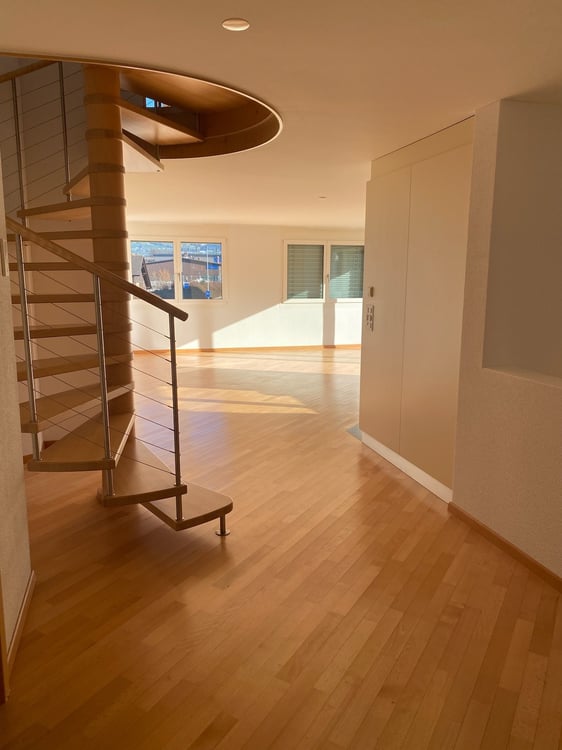 Charmante 3-Zimmer-Maisonette-Wohnung in Samstagern 10