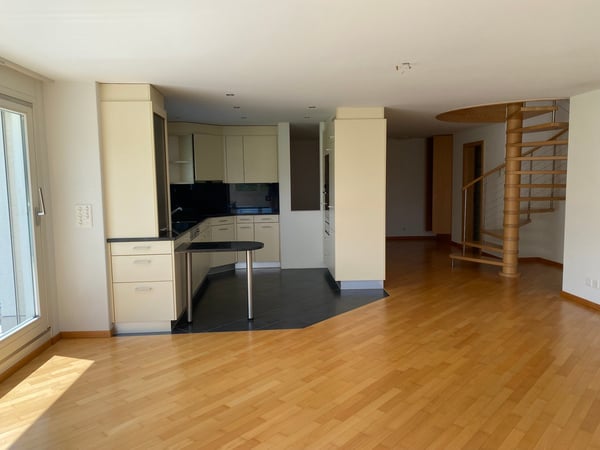 Charmante 3-Zimmer-Maisonette-Wohnung in Samstagern 6