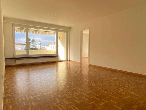 Helle 4.5-Zimmer-Wohnung mit Balkon und schöner Aussicht in Wil SG 4