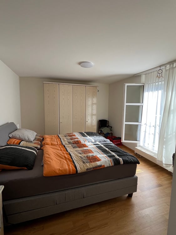 Lichtdurchflutete, grosszügig 4,5 Zimmerwohnung (Familienwohnung) zum vermieten 10