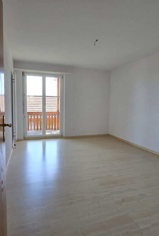 Grosszügige 5-Zimmer-Maisonette-Wohnung mit Balkon in Boningen 9