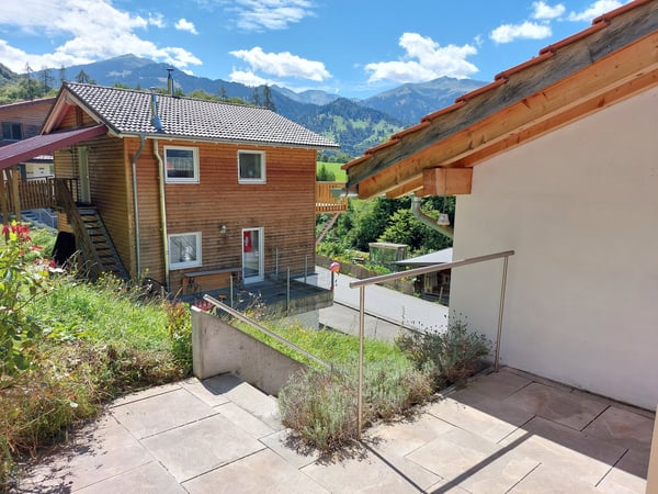 Doppel Einfamilienhaushälte in Schiers- Lunden mit Garage und Terrasse 14