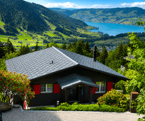 Stilvoll kernsaniertes 3.5-Zimmer-Chalet mit traumhafter Berg- und Seesicht am Mostelberg in Sattel 10